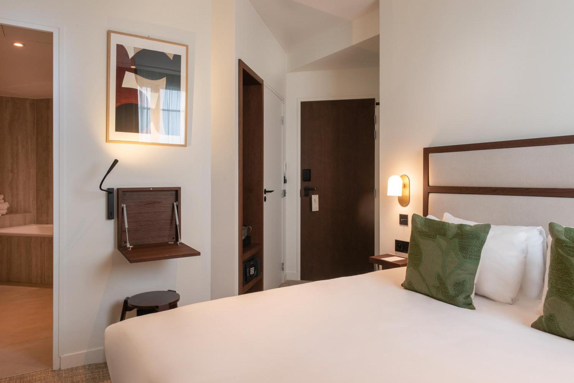 Le Lampika Hotel Paris Værelse billede